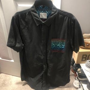 Short sleeve button down